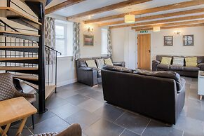 Bunk House - 4 Bedroom - Llangenith
