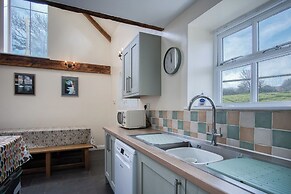 Bunk House - 4 Bedroom - Llangenith