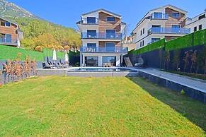 Stunning 4-bed Villa: Private Pool, Sauna & Hammam