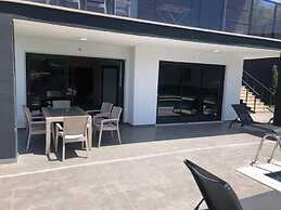 Stunning 4-bed Villa: Private Pool, Sauna & Hammam