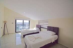 Stunning 4-bed Villa: Private Pool, Sauna & Hammam