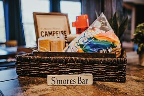 Towering Oaks Event & Retreat Center