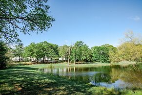Towering Oaks Event & Retreat Center