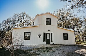 Towering Oaks Event & Retreat Center