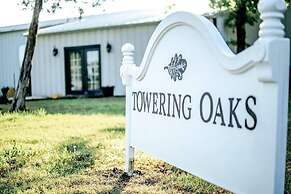 Towering Oaks Event & Retreat Center