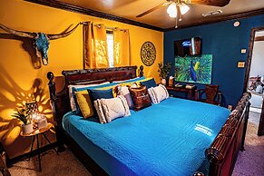 Towering Oaks Event & Retreat Center
