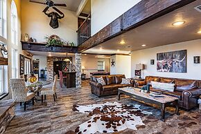 Towering Oaks Event & Retreat Center