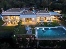 Luxury Villa Helanes