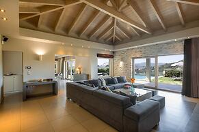 Luxury Villa Helanes