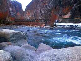 Chitral Guest House