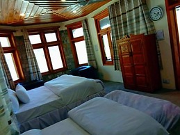Chitral Guest House