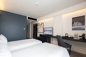 Travelodge Phuket Town