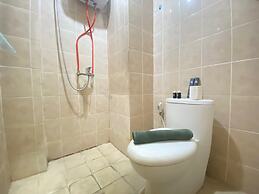 Cozy 2Br At Pinewood Apartment