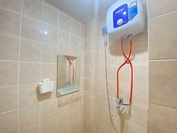 Cozy 2Br At Pinewood Apartment