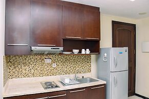 Elegant And Comfort 1Br + Extra Room Apartment At Bellagio Residence