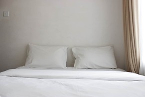 Pool View 2Br Apartment At The Jarrdin Cihampelas