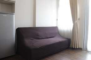 Pool View 2Br Apartment At The Jarrdin Cihampelas