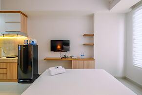 Elegant Studio At Evenciio Apartment Margonda