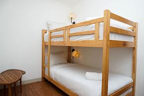 Minimalist And Comfy 2Br Signature Park Grande Apartment