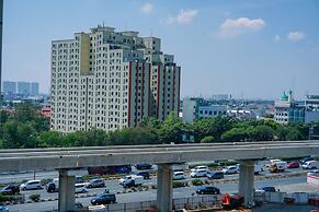 Modern Studio At Signature Park Grande Apartment