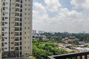 Best And Simply Clean Studio Signature Park Grande Apartment