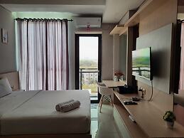 Homey And Tidy Studio Monroe Tower Apartment