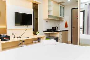 Homey And Tidy Studio Monroe Tower Apartment