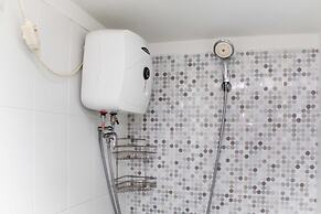 Comfort Living 1Br At Grand Sentraland Karawang Apartment