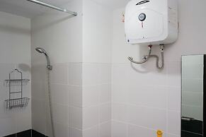 Cozy Stay Studio Apartment At Scientia Residence