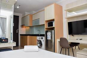 Comfortable And Warm Studio Room At Menteng Park Apartment