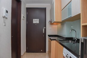 Comfortable And Warm Studio Room At Menteng Park Apartment