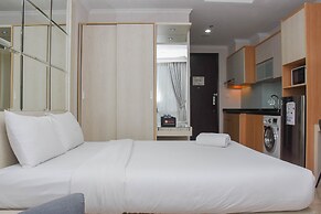 Comfortable And Warm Studio Room At Menteng Park Apartment