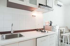 Comfort 1Br Apartment With Study Room At Woodland Park Residence