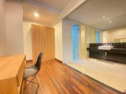 Fabulous 2Br Loft Apartment With Private Bathub At El Royale