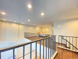 Fabulous 2Br Loft Apartment With Private Bathub At El Royale