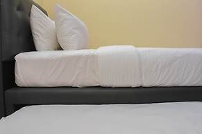 Comfort And Homey 2Br At Green Pramuka City Apartment