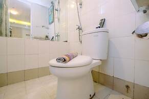 Warm And Cozy 2Br At Low Floor Bassura City Apartment