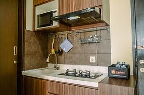 Nice And Warm 1Br At Belmont Residence Puri Apartment