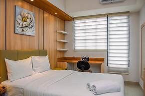 Nice And Cozy Studio At Evenciio Apartment