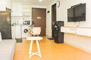 Nice And Elegant 1Br Apartment At Mustika Golf Residence