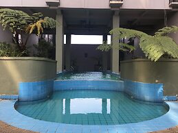 Pleasant 2Br At Grand Asia Afrika Apartment