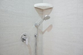 Fully Furnished Penthouse Studio At Gold Coast Pik Apartment