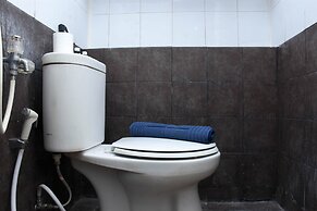 Comfort Living 1Br At Green Pramuka City Apartment