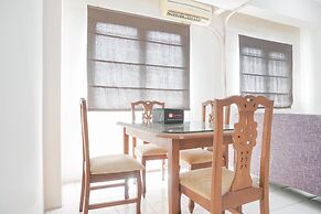 Comfortable And Combined 3Br At City Park Apartment