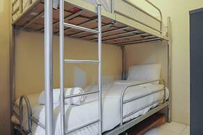 Comfortable And Combined 3Br At City Park Apartment