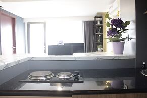 Modern & Cozy 2Br Apartment At Tamansari Tera Residence