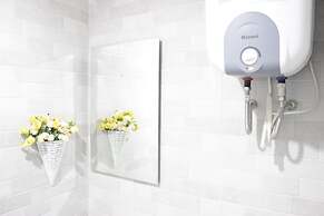 Cozy Studio Apartment At Grand Asia Afrika