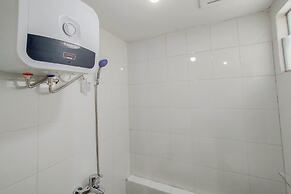 Cozy Living And Simply 2Br At Bassura City Apartment