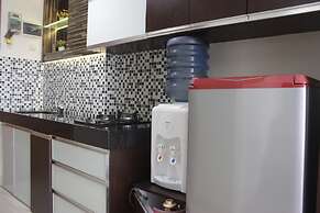 Modern & Contemporary Studio At Beverly Dago Apartment Near Itb