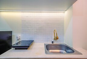 Warm And Cozy Studio Evenciio Apartment Margonda Near Ui